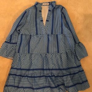 Cute casual dress/ coverup.